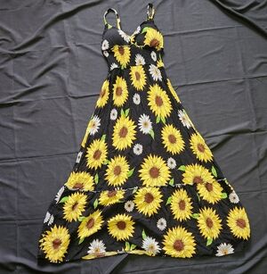 Jolie & Joy Sunflower Print Black Dress Builtin Bra Size S Measurements In Pics